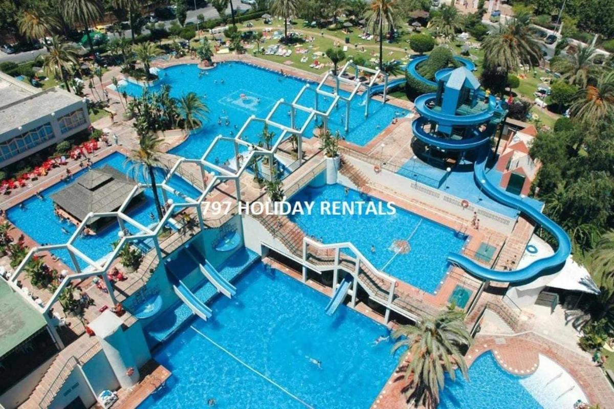 797 Holiday Rentals - Benalbeach- Moderno Piso Para 5 Con Vistas Al Mar Benalmadena Bagian luar foto