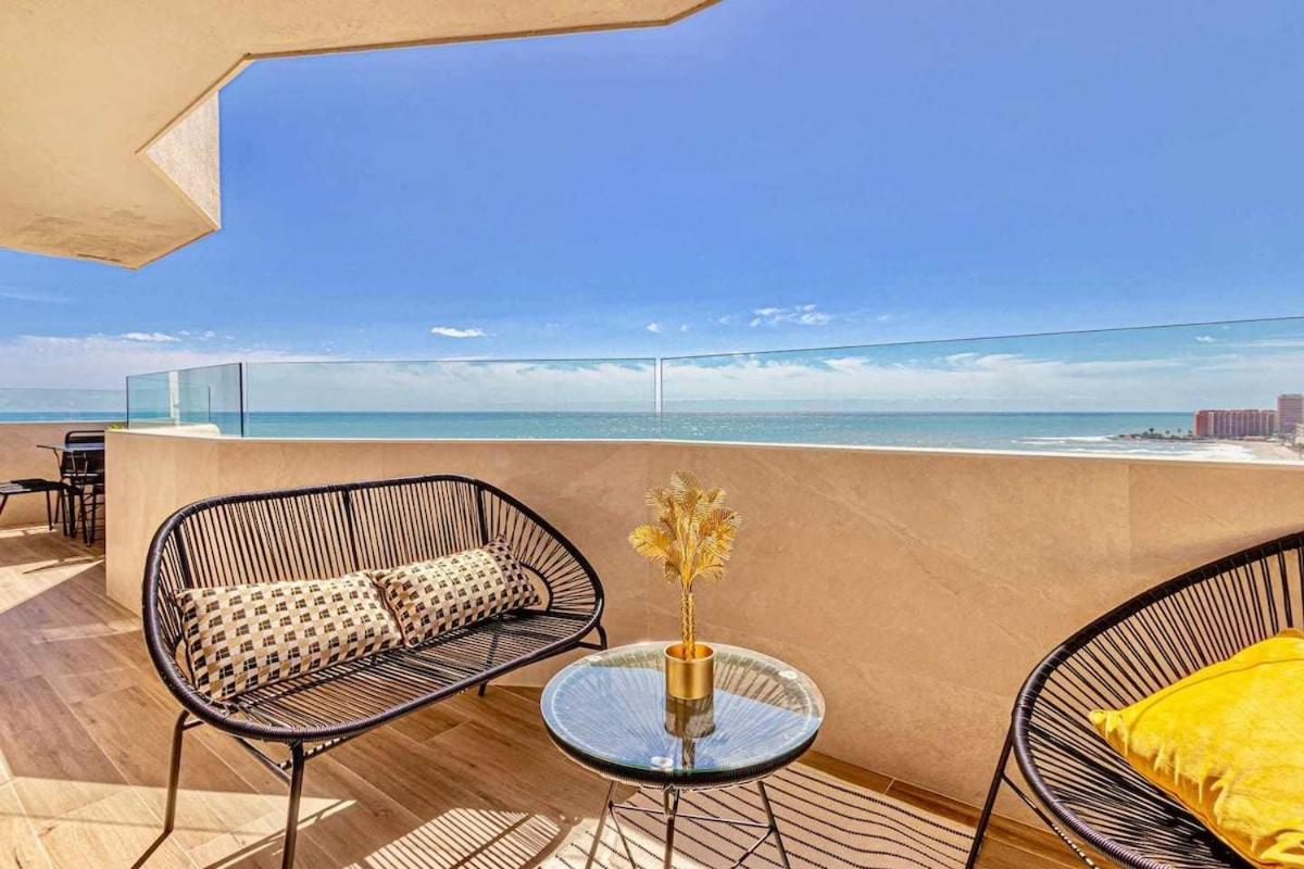 797 Holiday Rentals - Benalbeach- Moderno Piso Para 5 Con Vistas Al Mar Benalmadena Bagian luar foto
